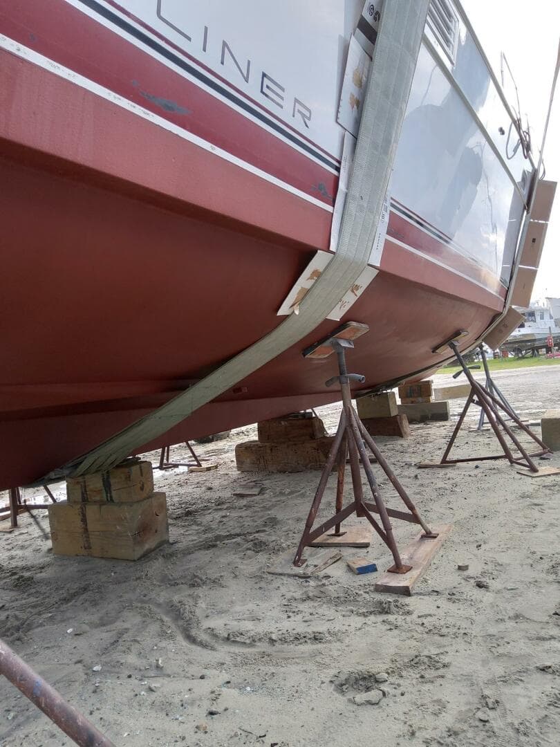 1991 Bayliner 4588 Pilothouse — photo 27