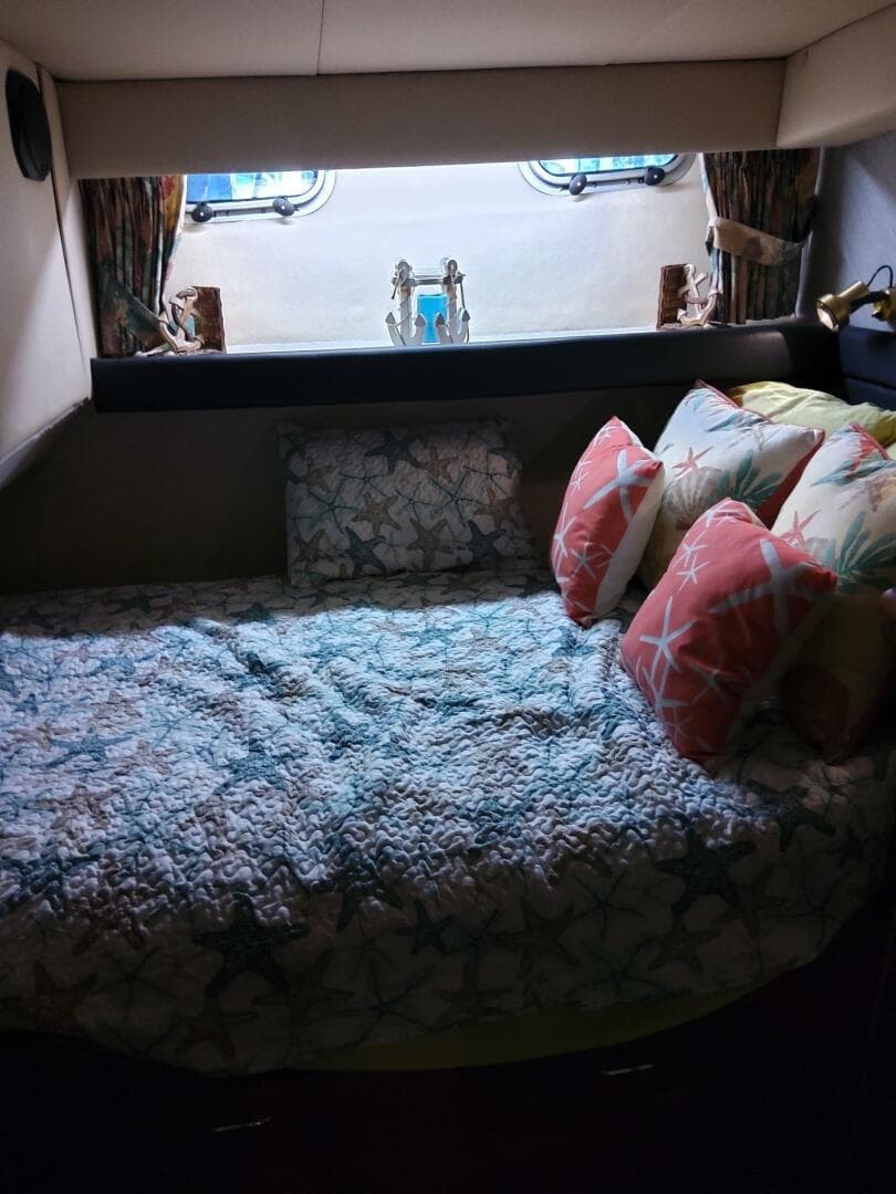 1991 Bayliner 4588 Pilothouse — photo 18