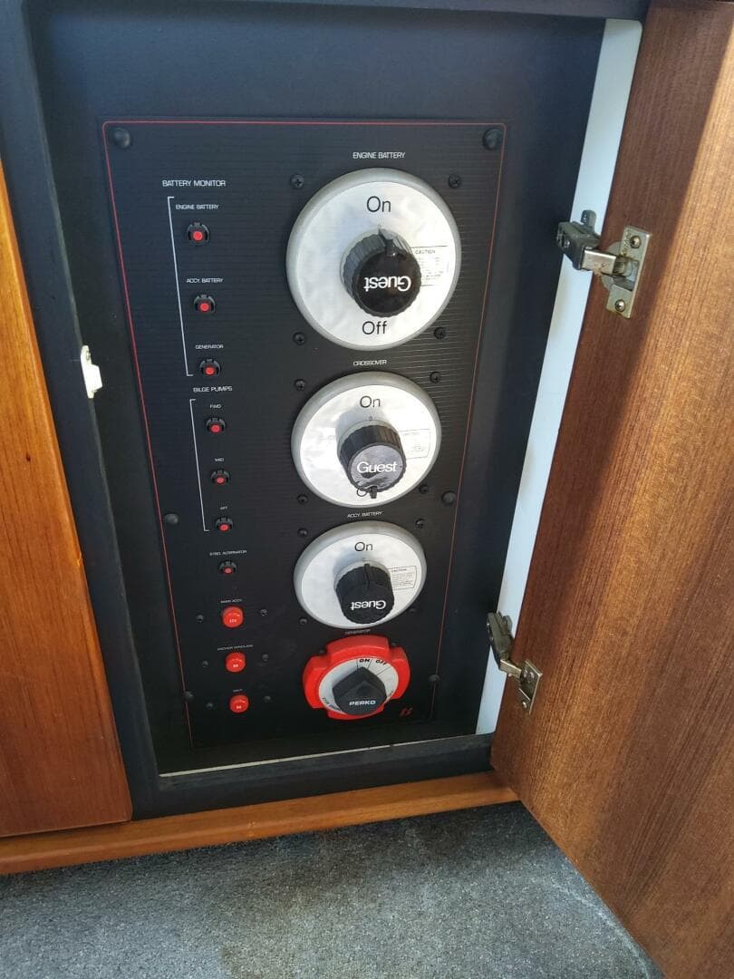 1991 Bayliner 4588 Pilothouse — photo 23