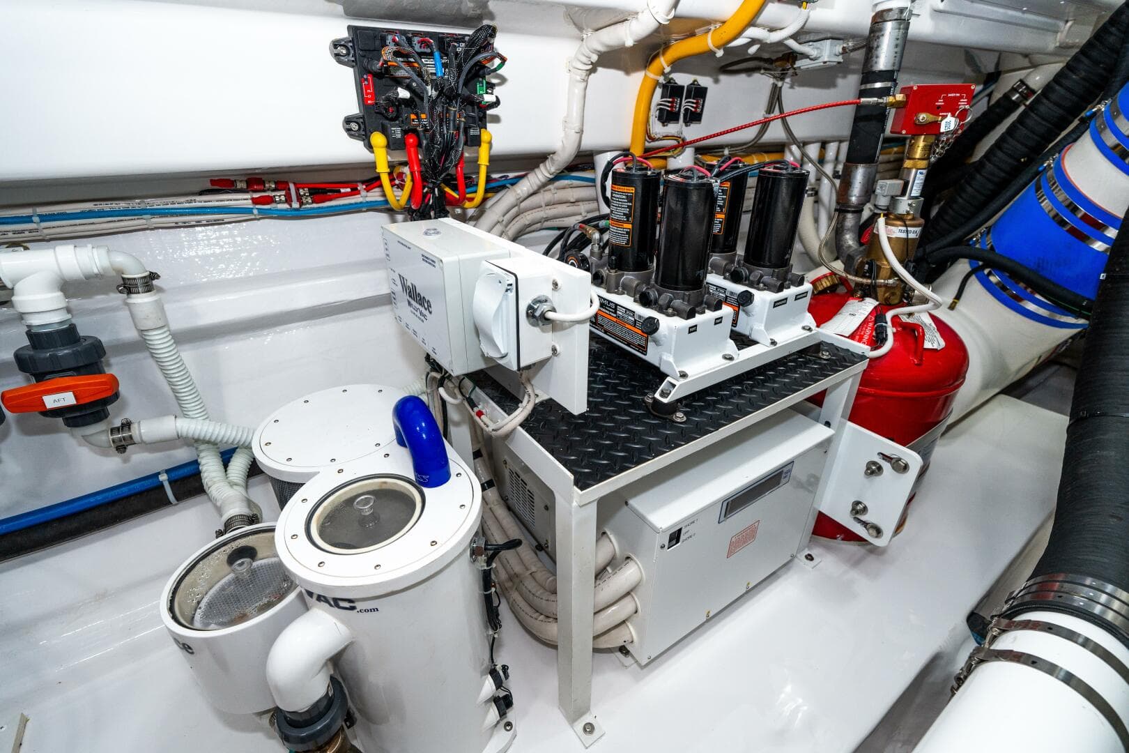 2025 Viking 90C — photo 84