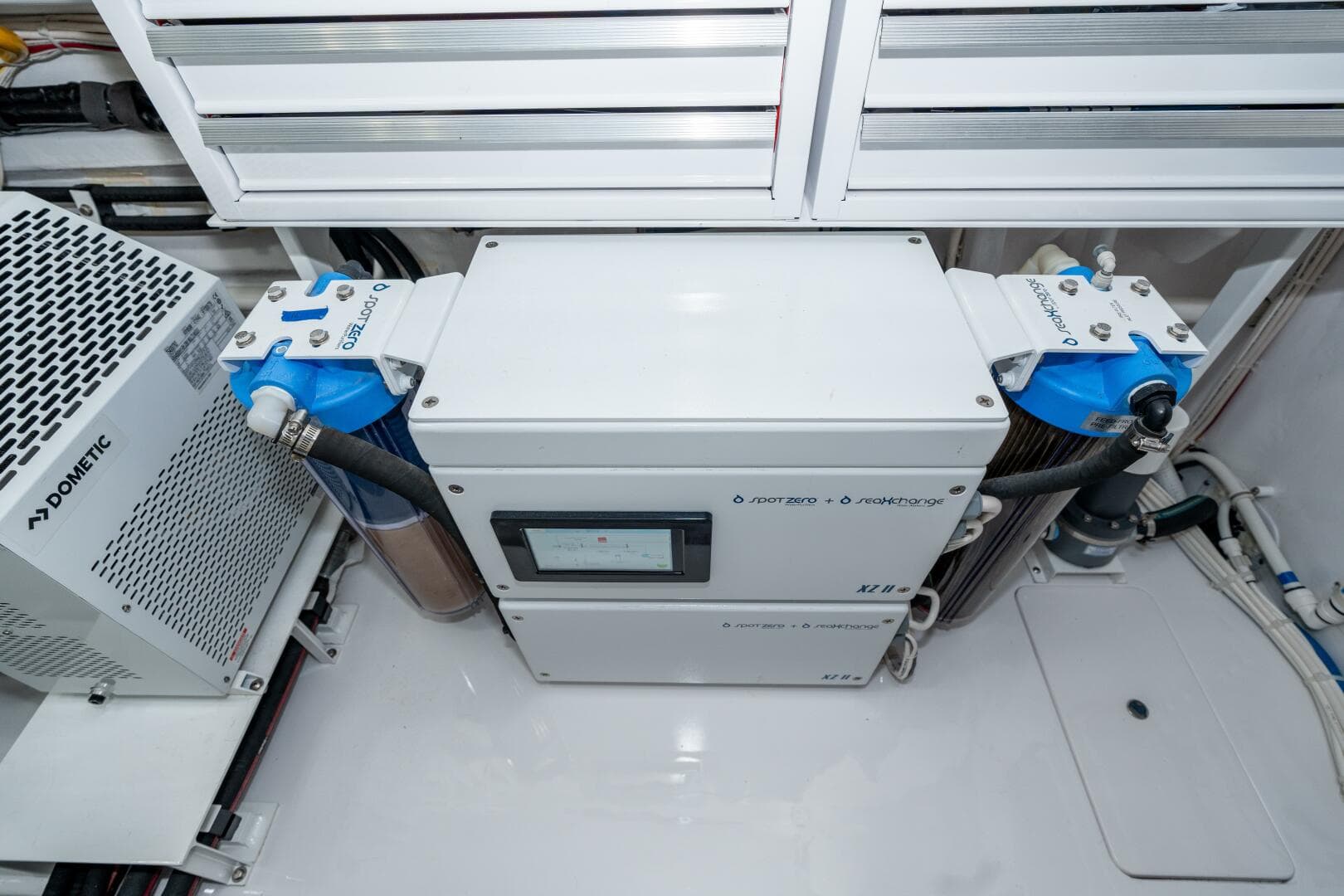 2025 Viking 90C — photo 72