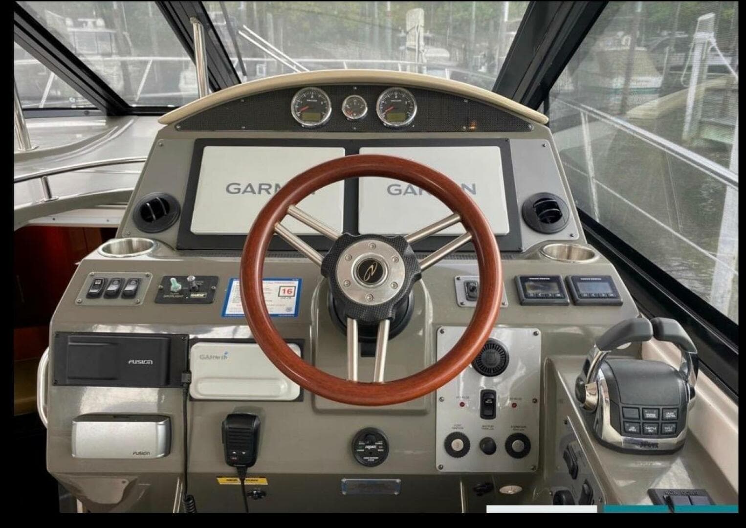 2012 Regal Sport Coupe — photo 2