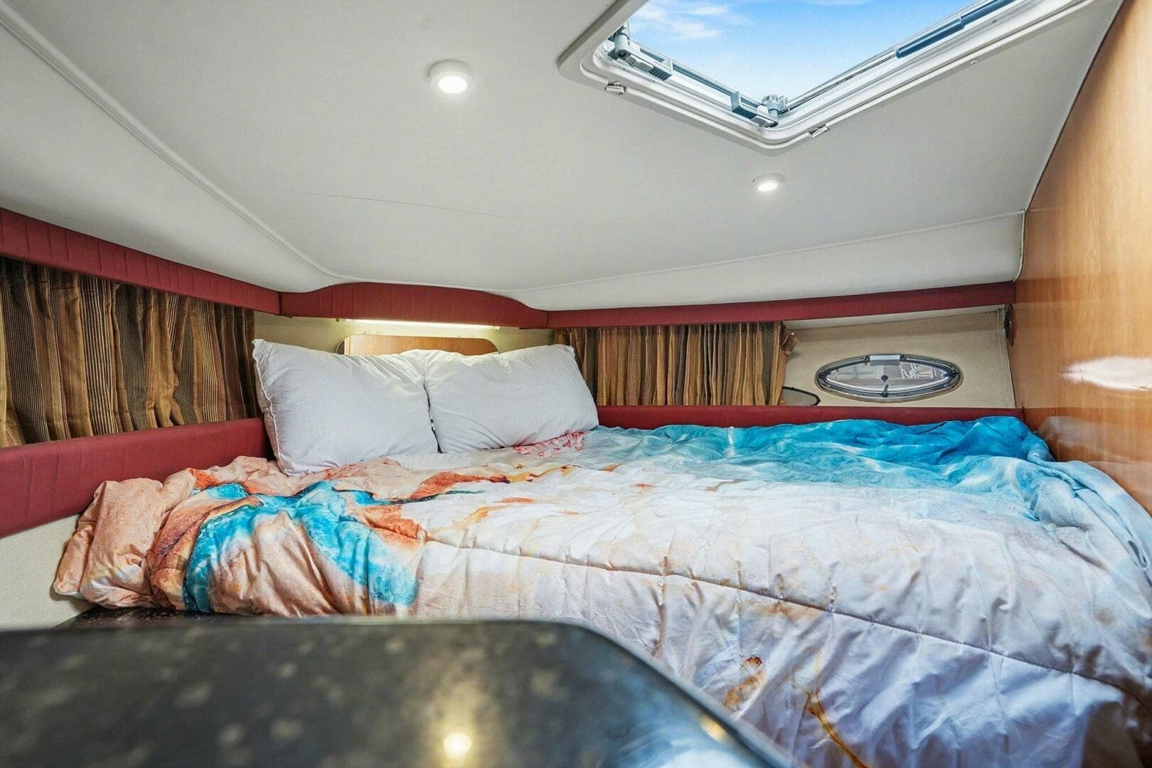 2001 Carver 356 — photo 15