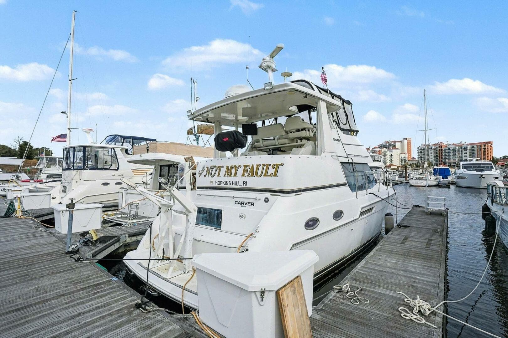 2001 Carver 356 — photo 24