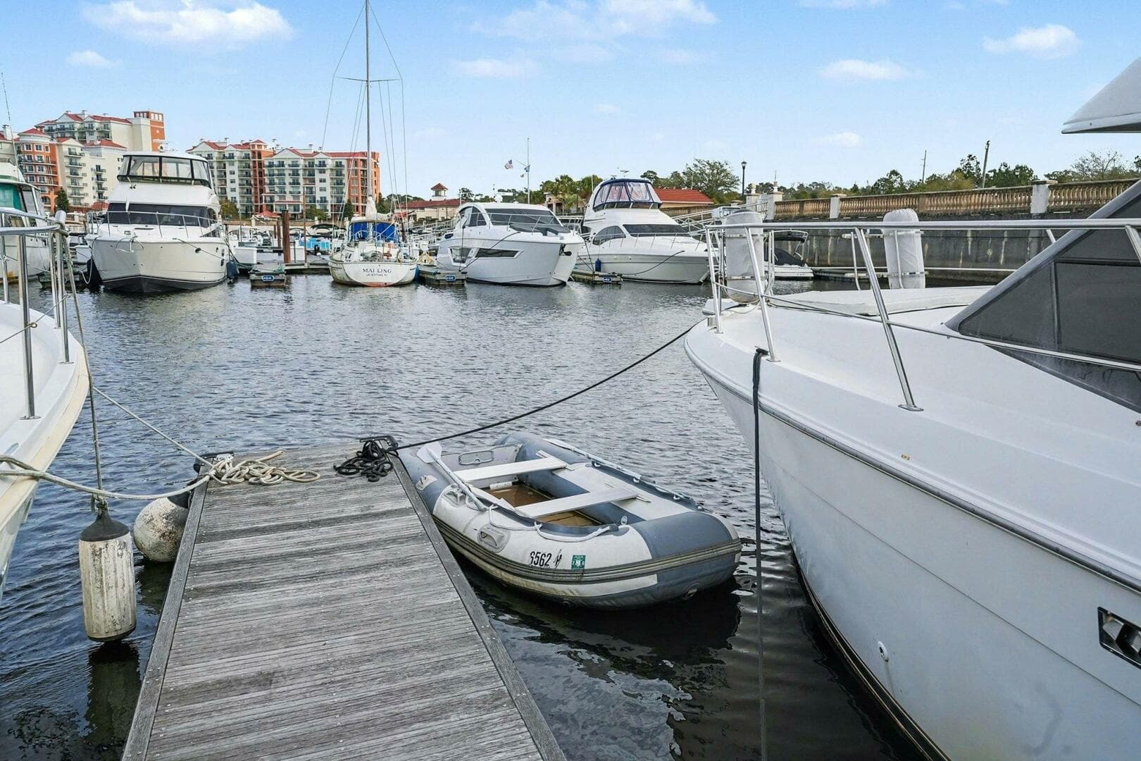 2001 Carver 356 — photo 5