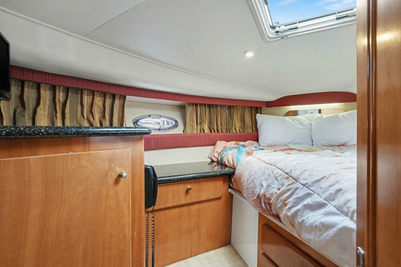 2001 Carver 356 — photo 14