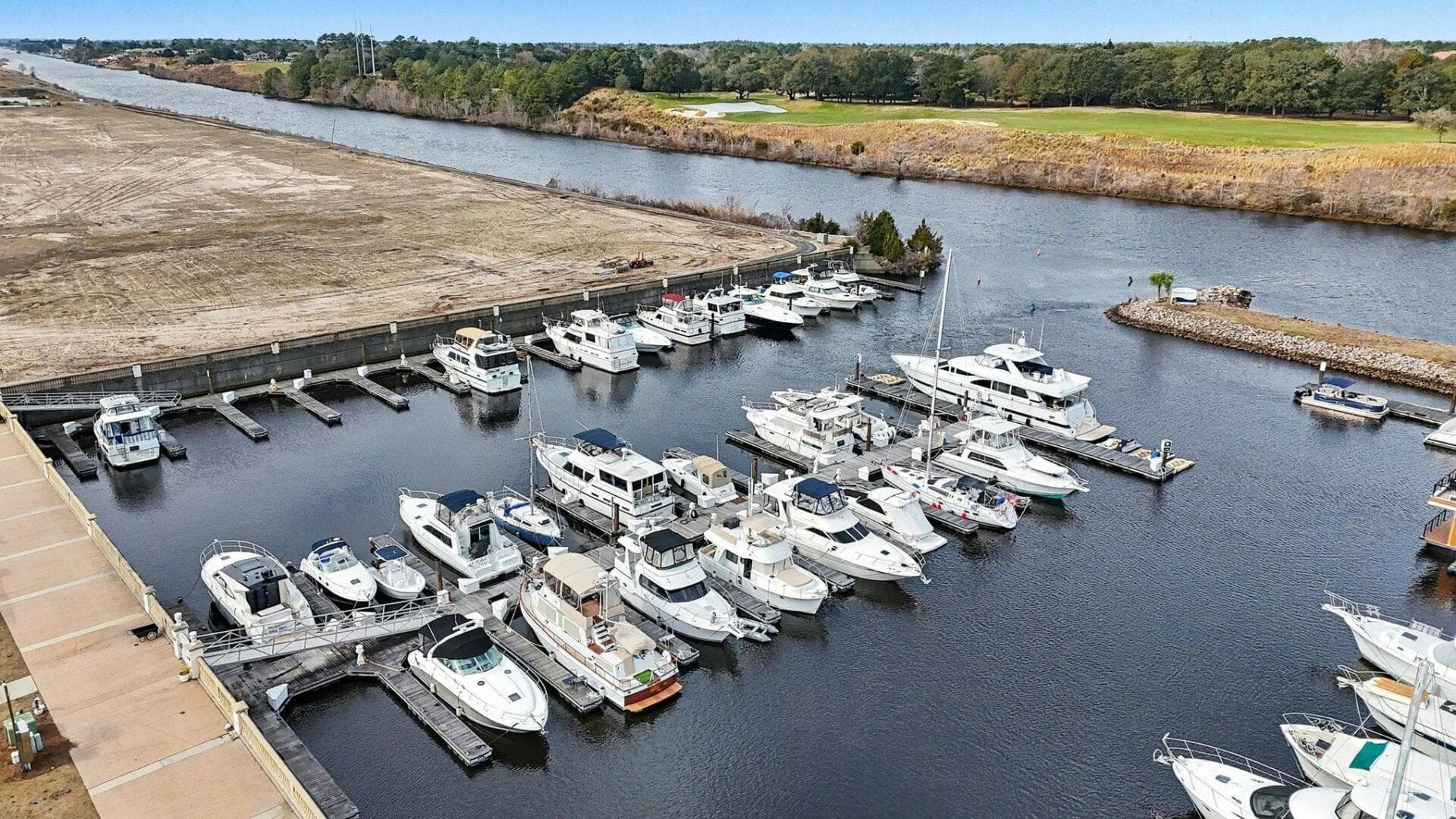 2001 Carver 356 — photo 27