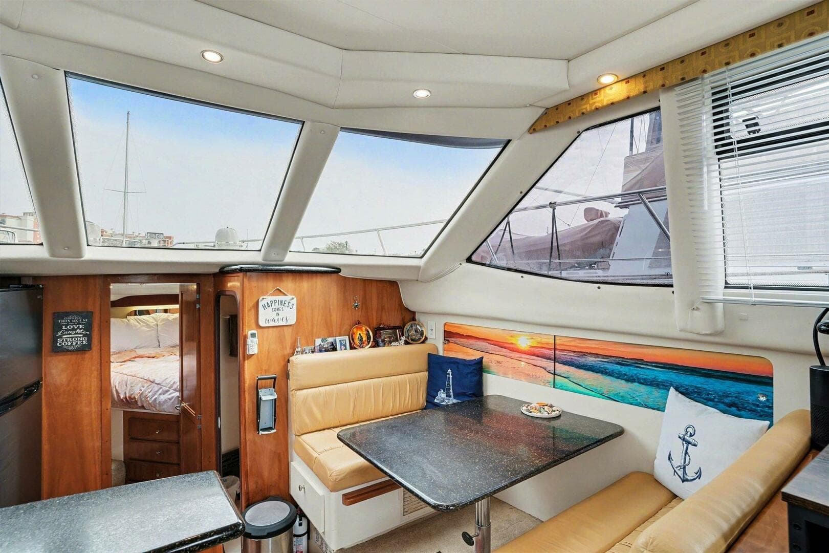 2001 Carver 356 — photo 9