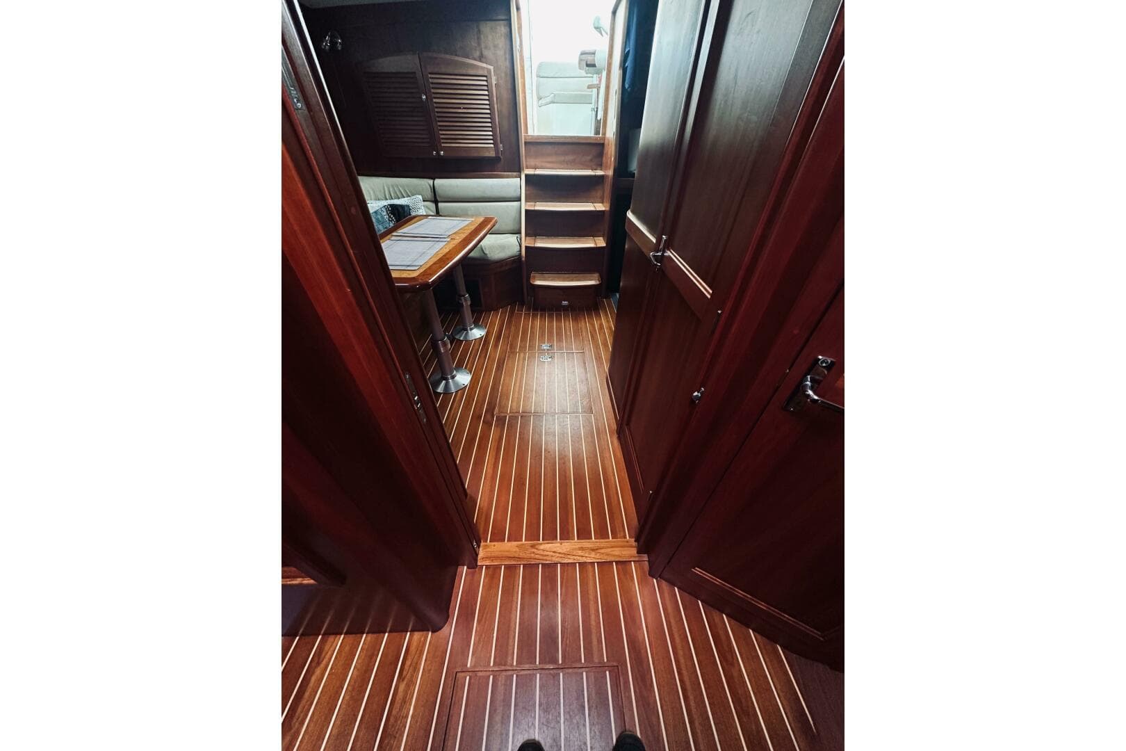 2008 Sabre 38 Hard Top Express — photo 48