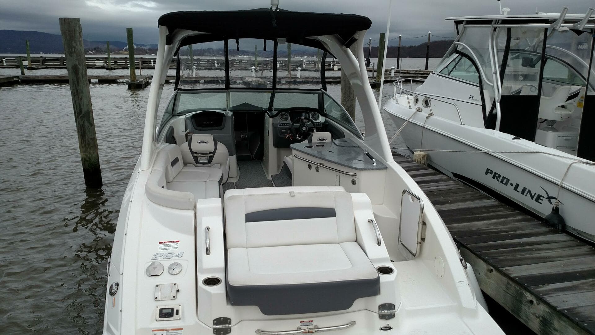 2014 Chaparral 264 Sunesta — photo 2
