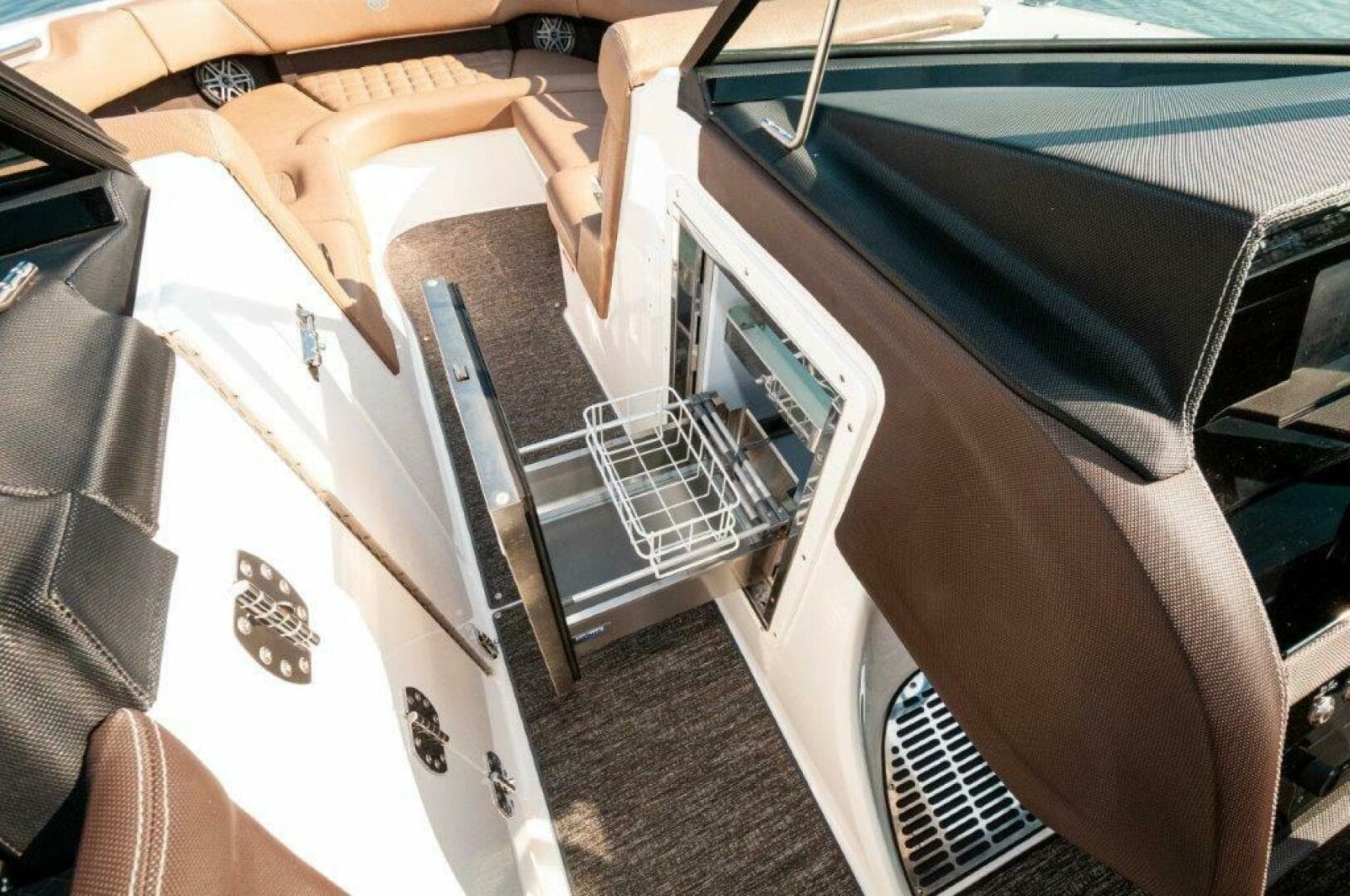 2022 Cobalt 30 Sc — photo 6