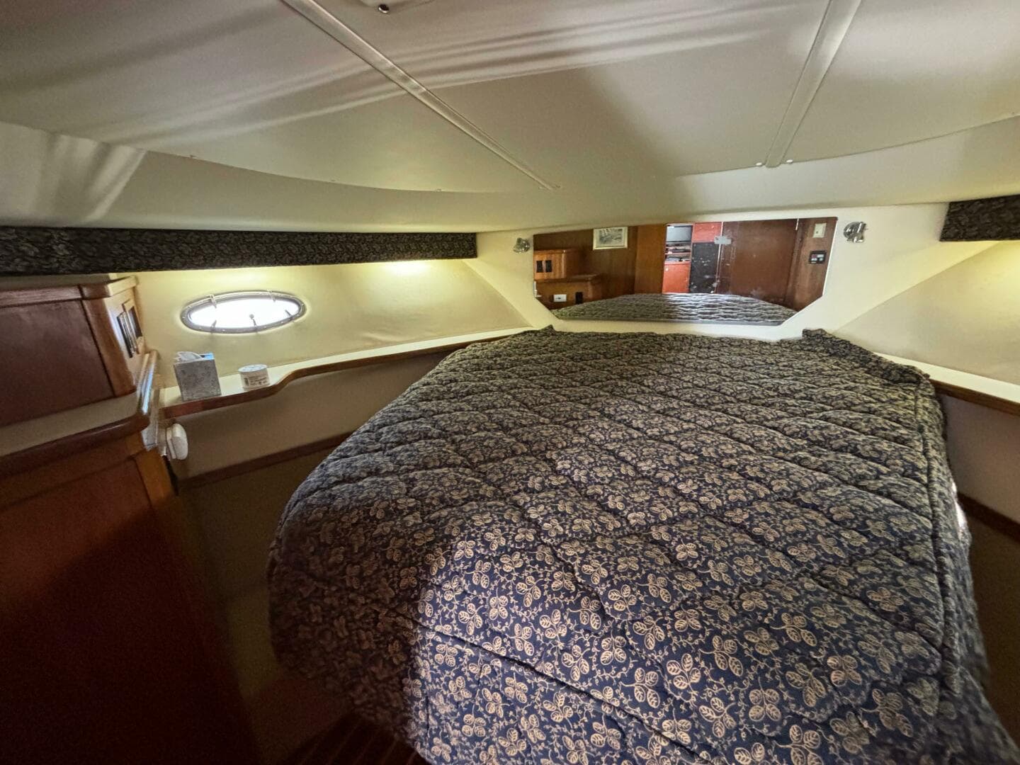 2002 Tiara Yachts 4100 Open — photo 17