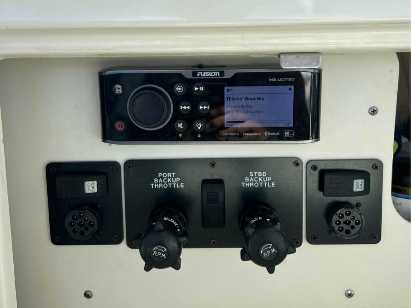 2002 Tiara Yachts 4100 Open — photo 9