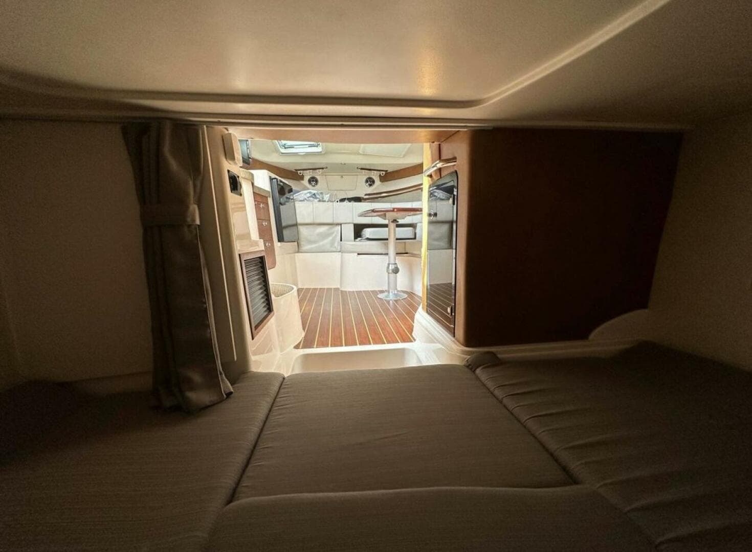 2014 Grady-White 330 Express — photo 20