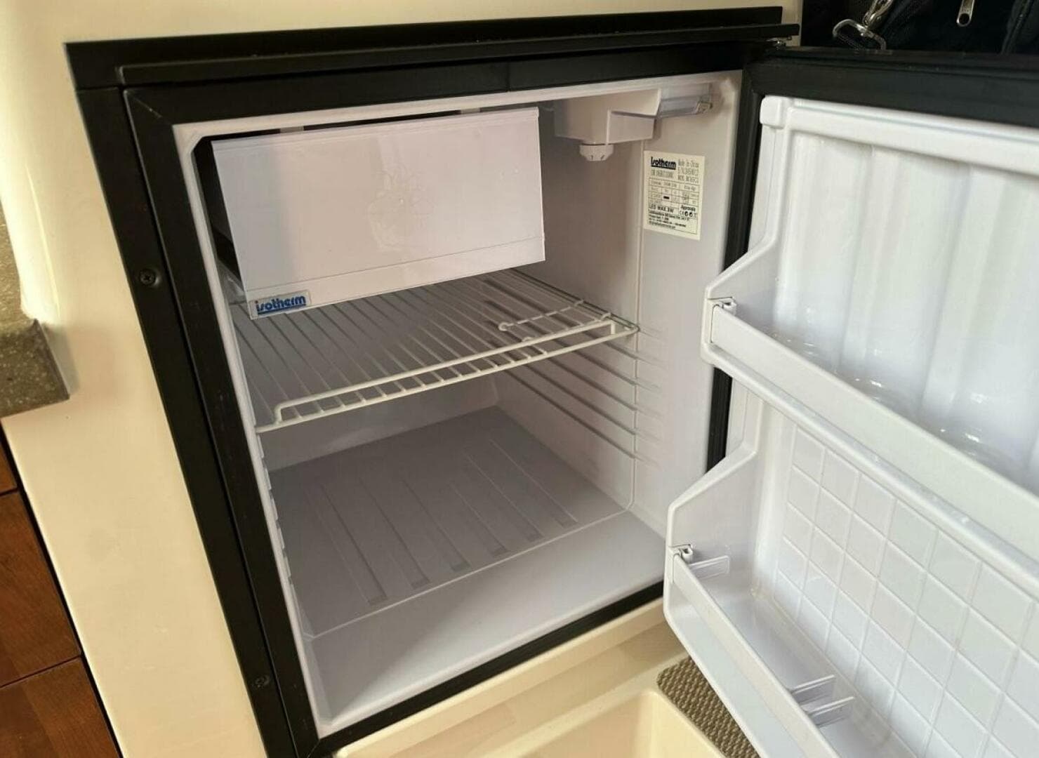 2014 Grady-White 330 Express — photo 19