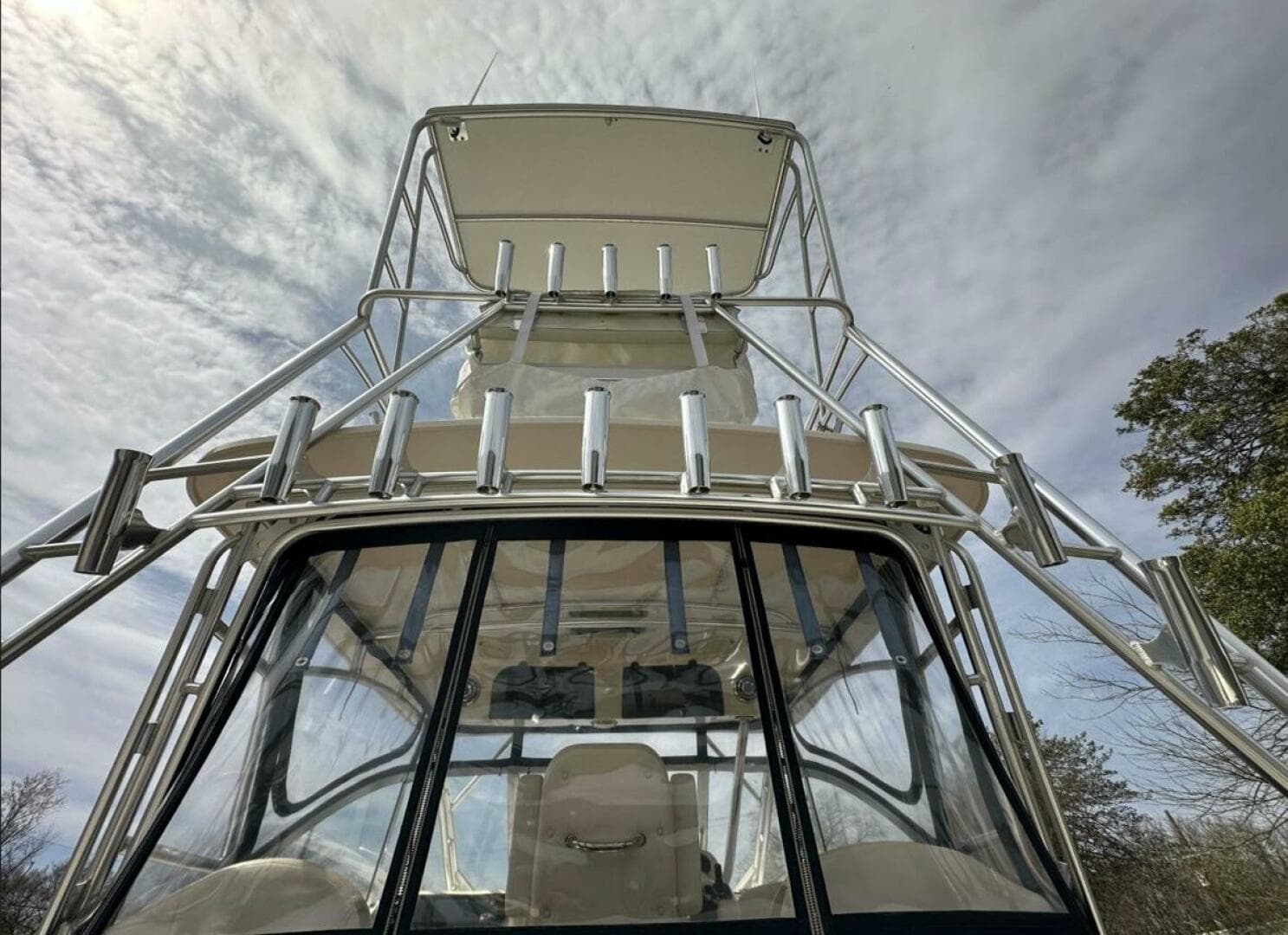 2014 Grady-White 330 Express — photo 6