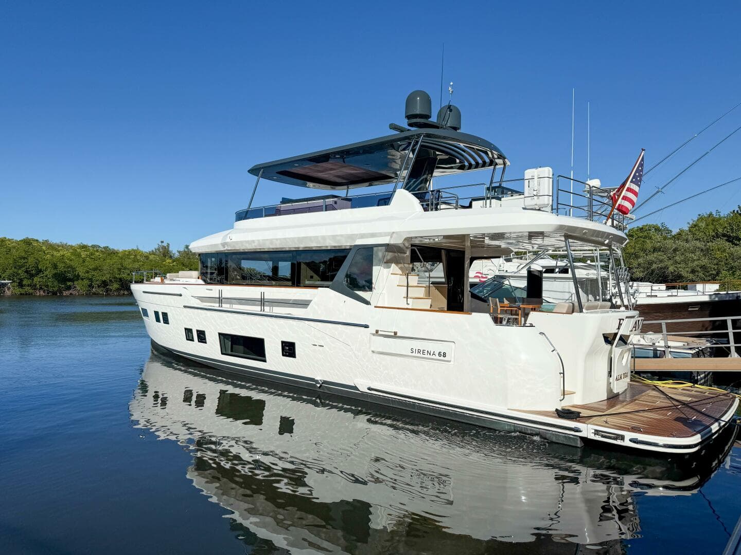 2023 Sirena 68 — photo 3