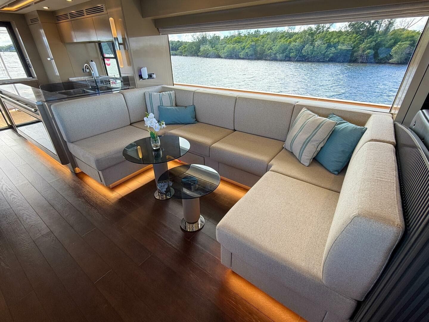2023 Sirena 68 — photo 30