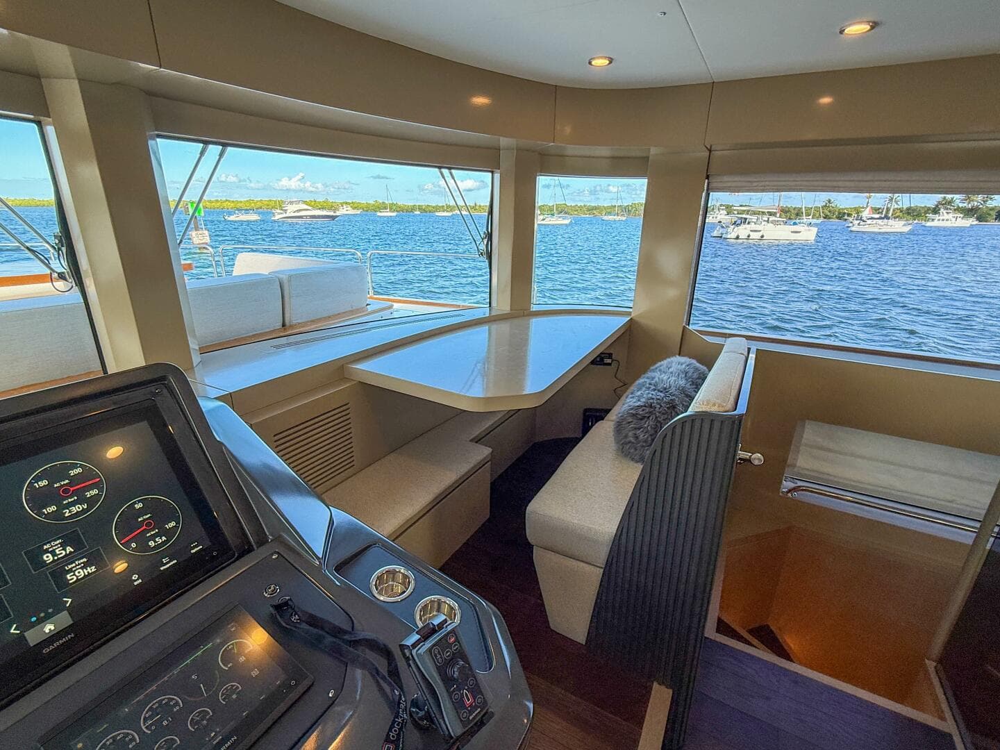 2023 Sirena 68 — photo 35
