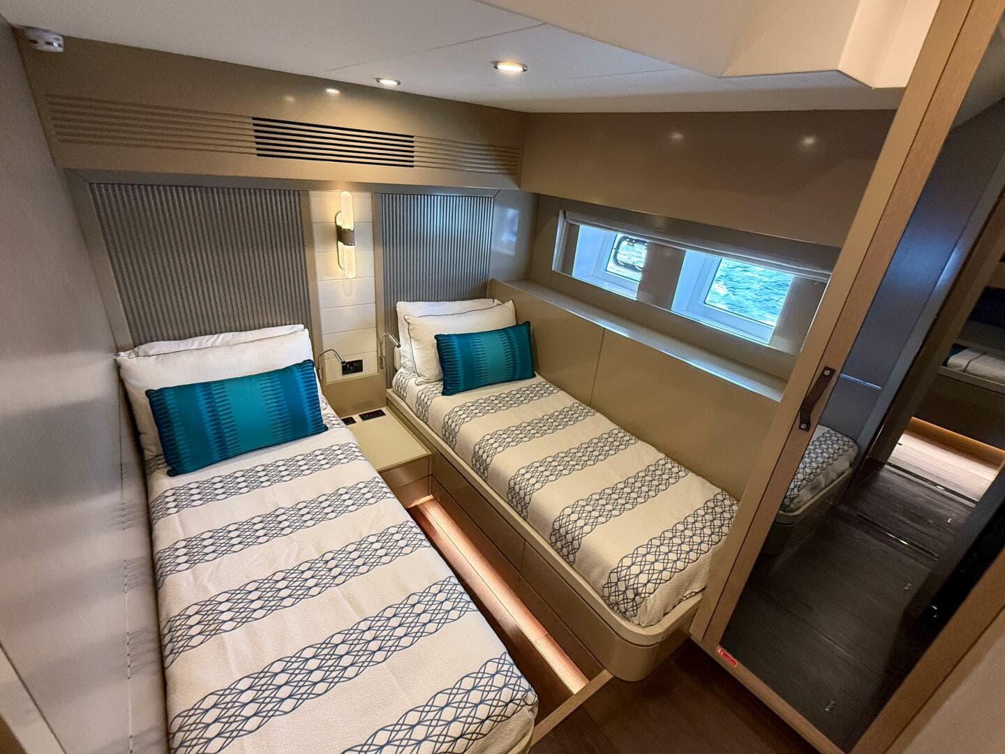 2023 Sirena 68 — photo 43