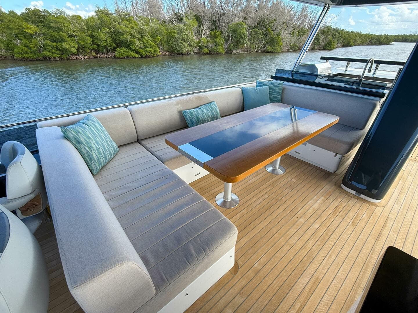 2023 Sirena 68 — photo 15