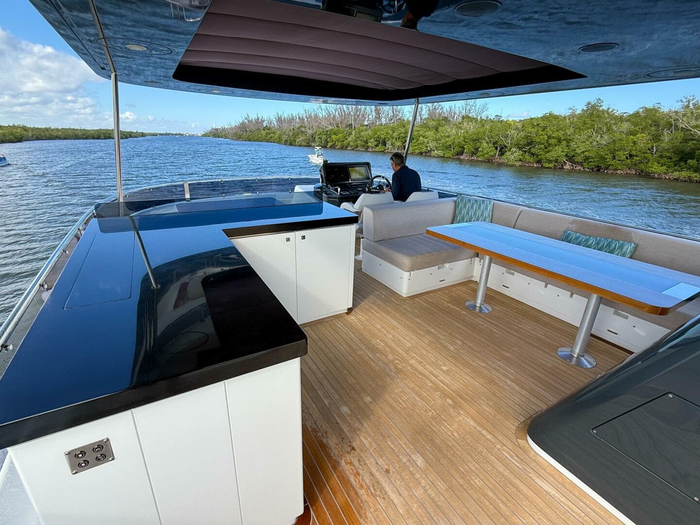 2023 Sirena 68 — photo 12