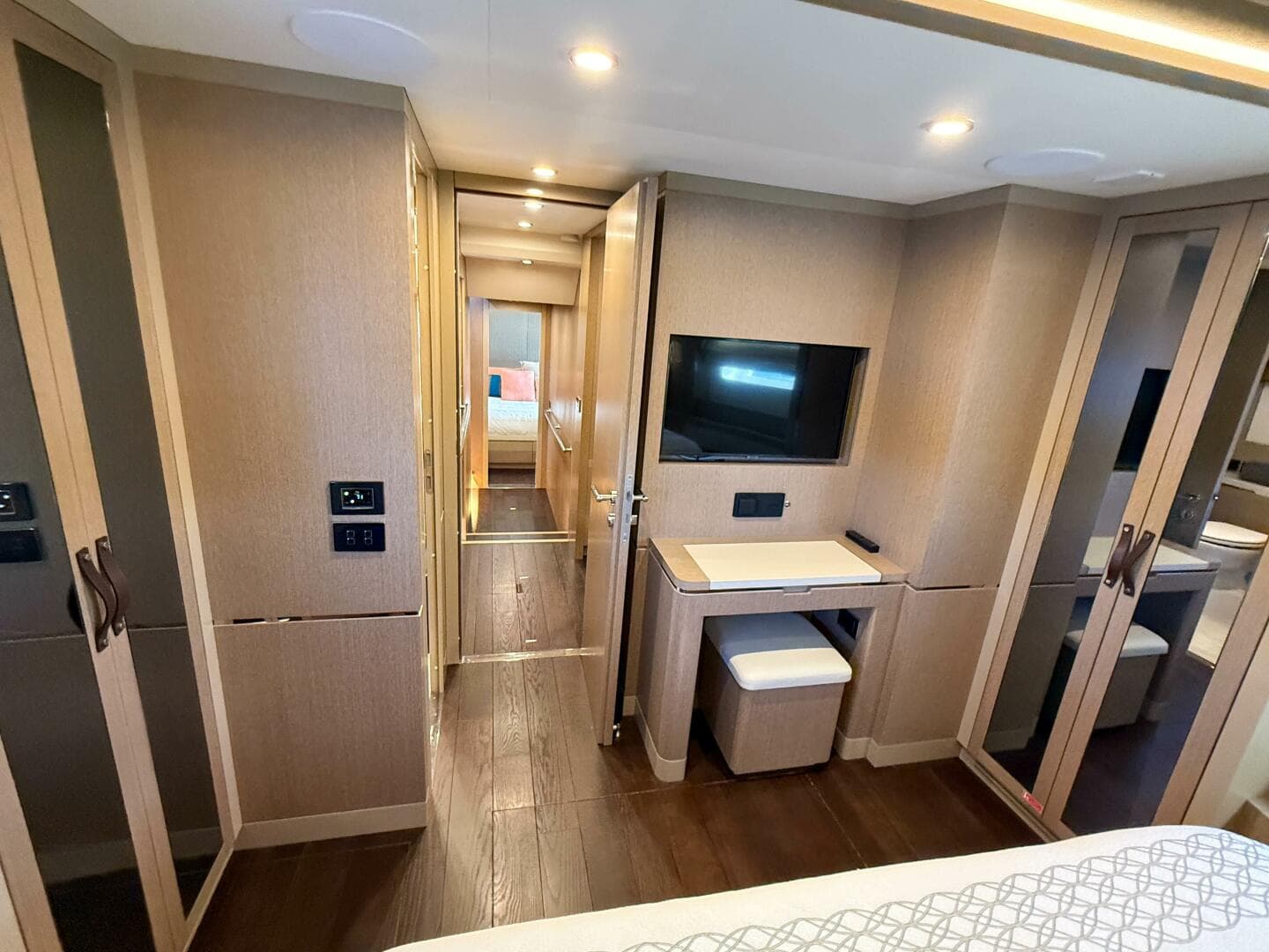 2023 Sirena 68 — photo 42