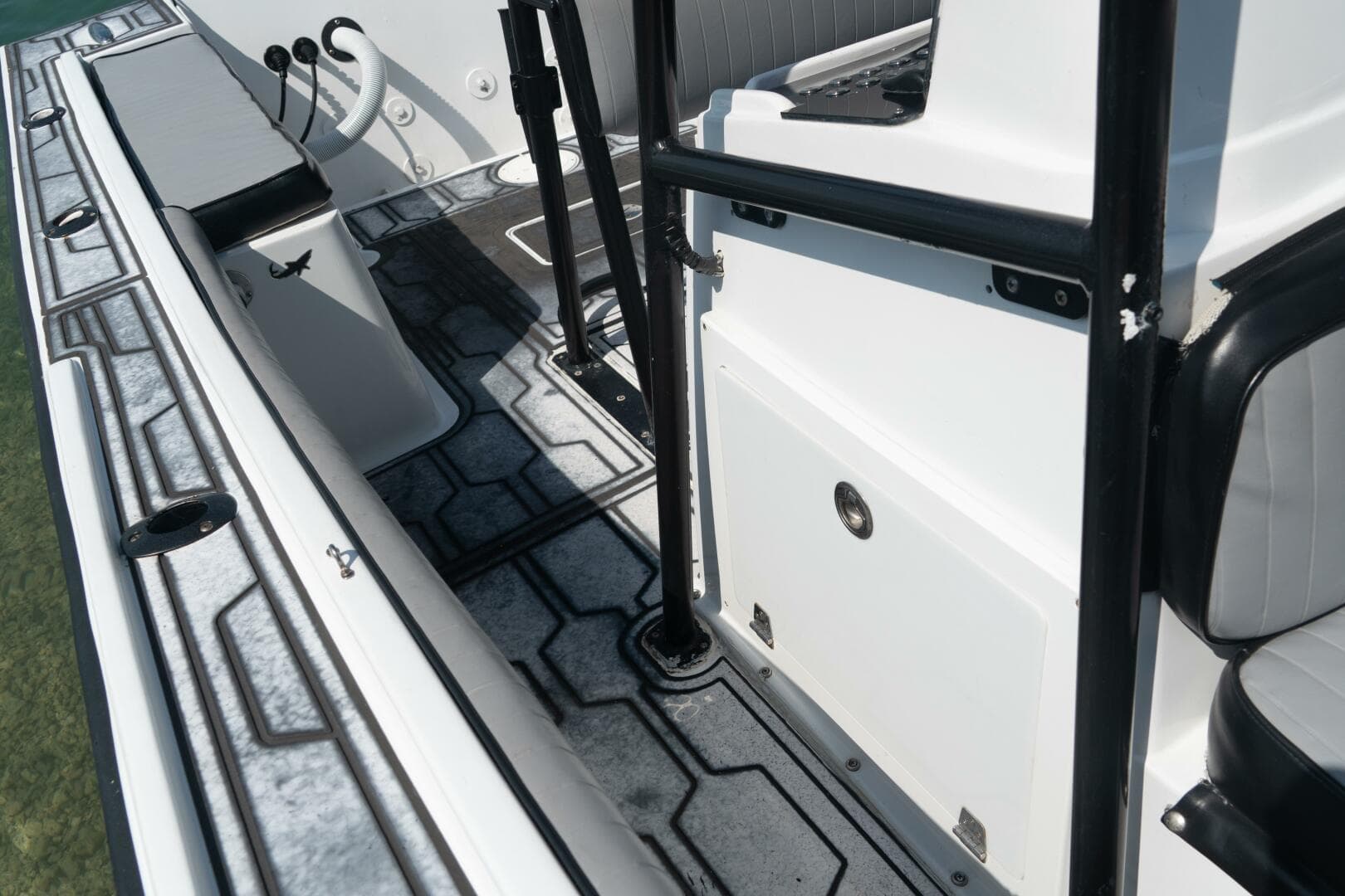 1980 Mako 214 Walkaround — photo 14