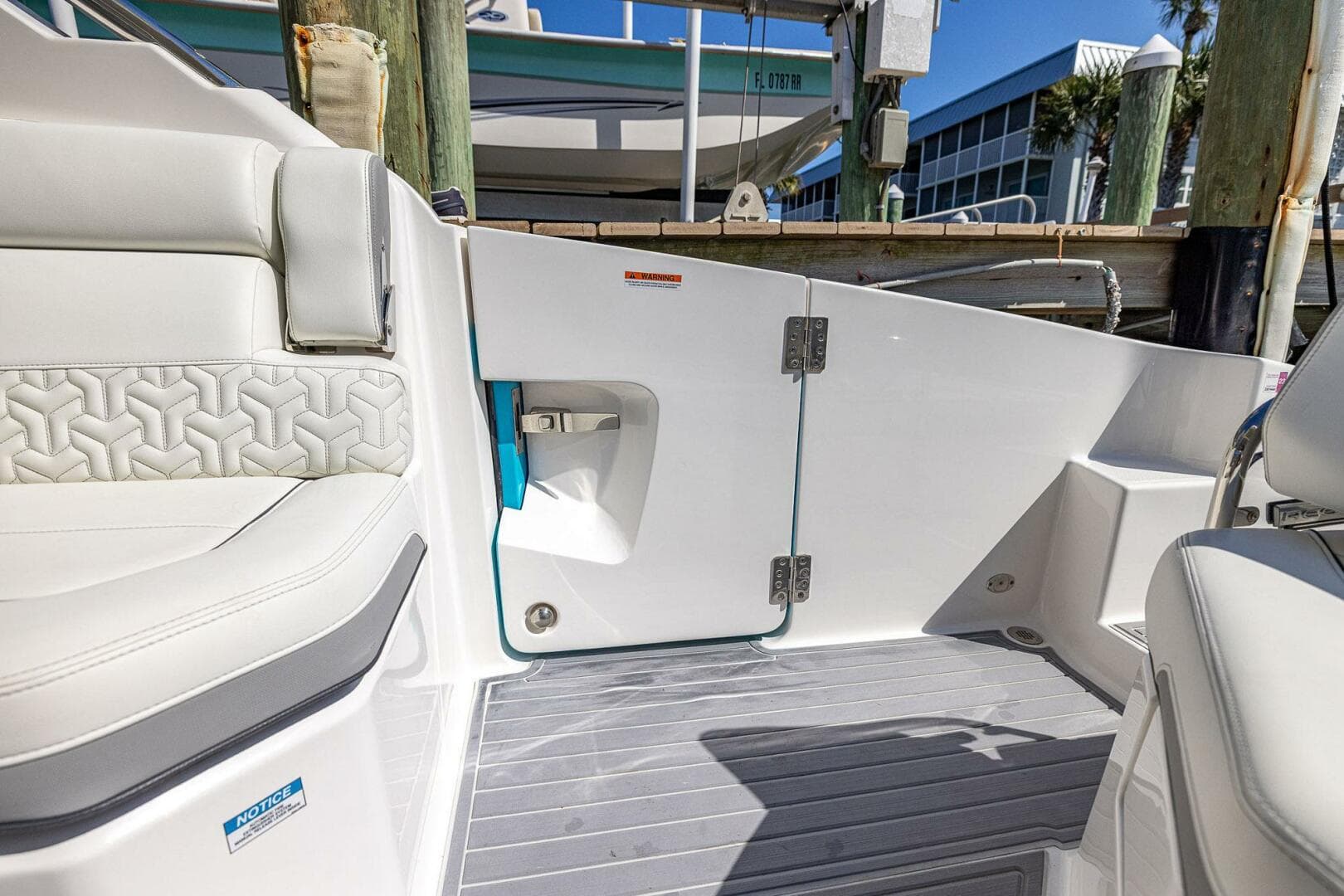 2022 Regal LX 36 — photo 55