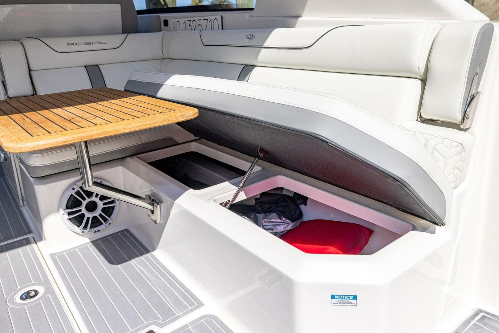 2022 Regal LX 36 — photo 57