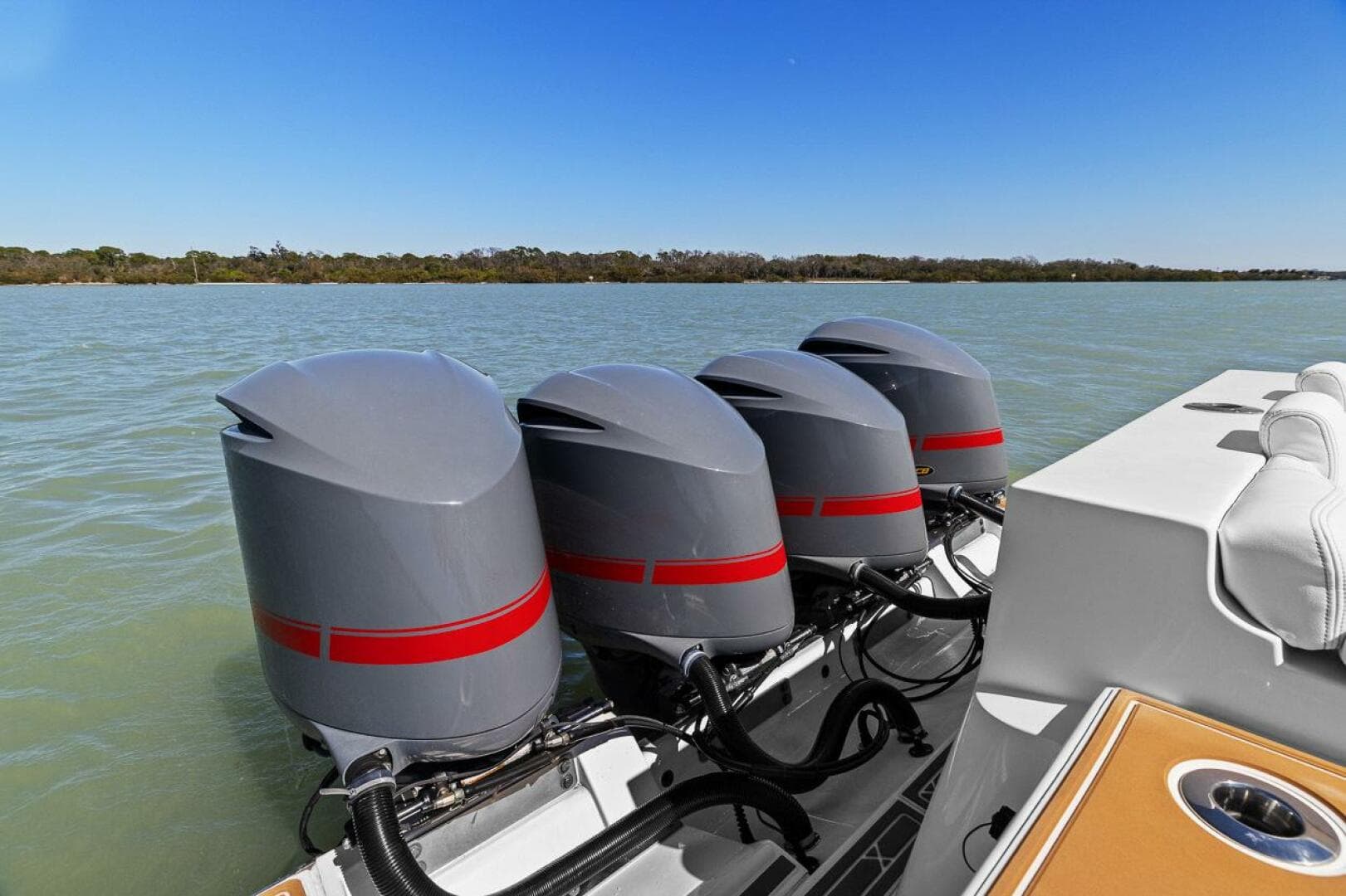 2019 Hydra-Sports 4200 Siesta — photo 8