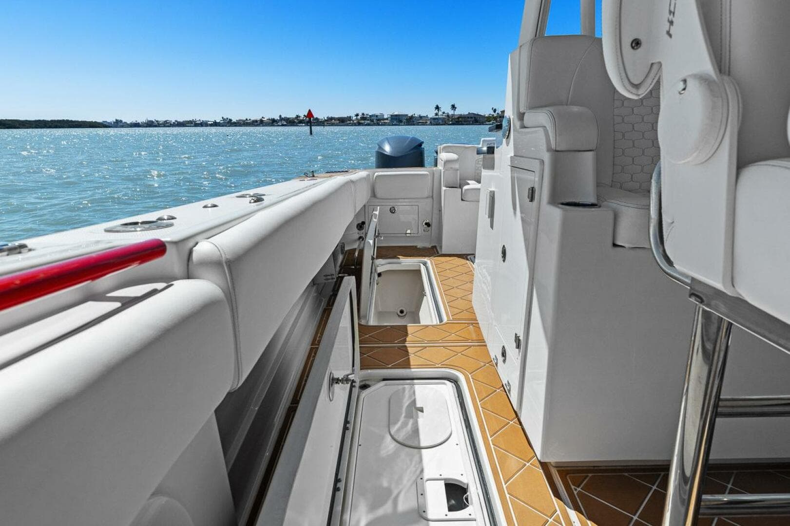 2019 Hydra-Sports 4200 Siesta — photo 52