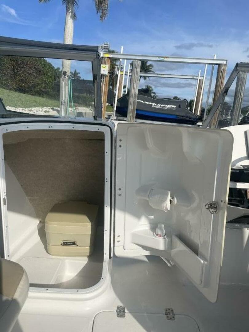 2016 Edgewater 205 CX — photo 14