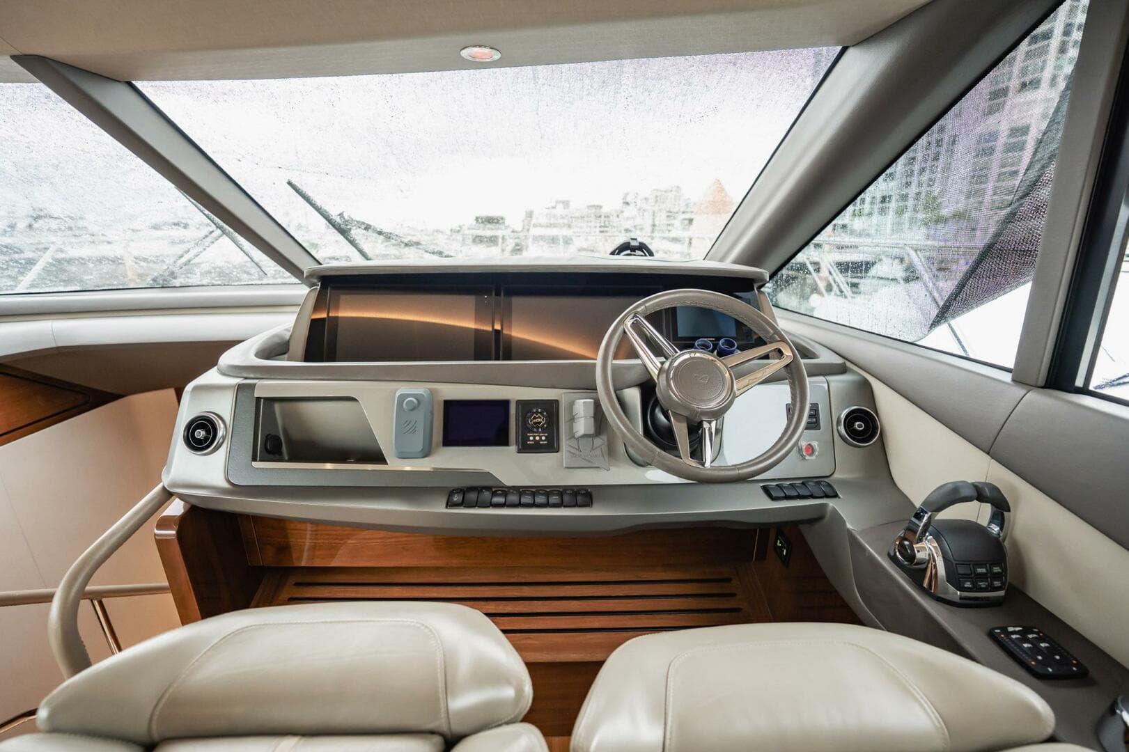 2019 Princess F55 — photo 16