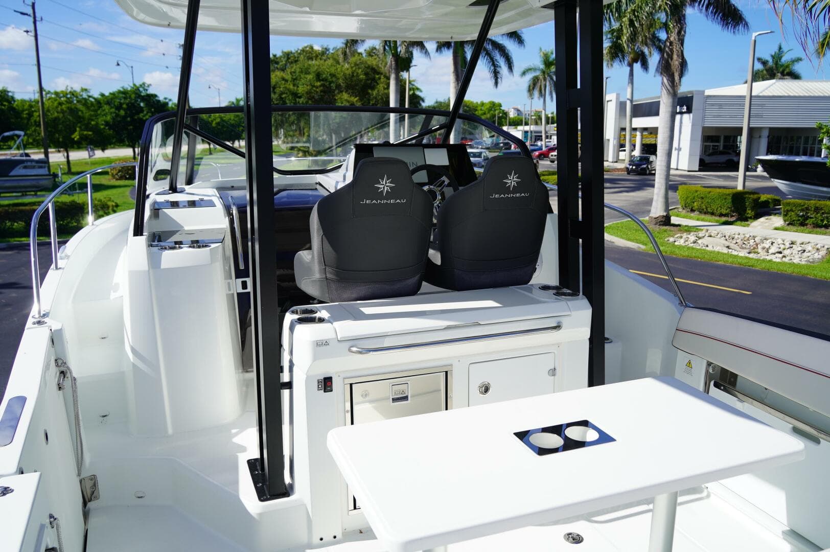 2025 Jeanneau Leader 9.0 WA S2 — photo 6