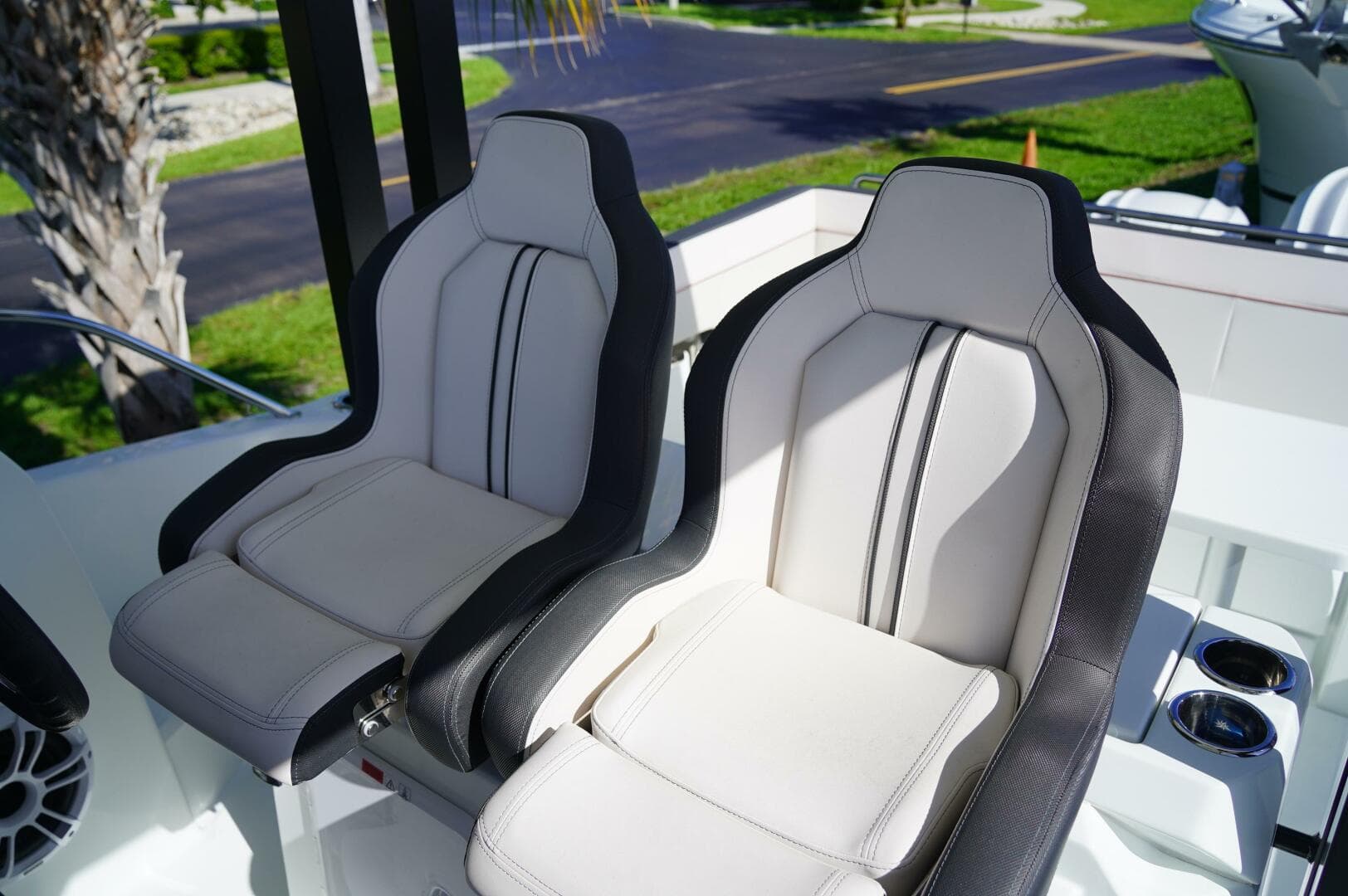 2025 Jeanneau Leader 9.0 WA S2 — photo 9