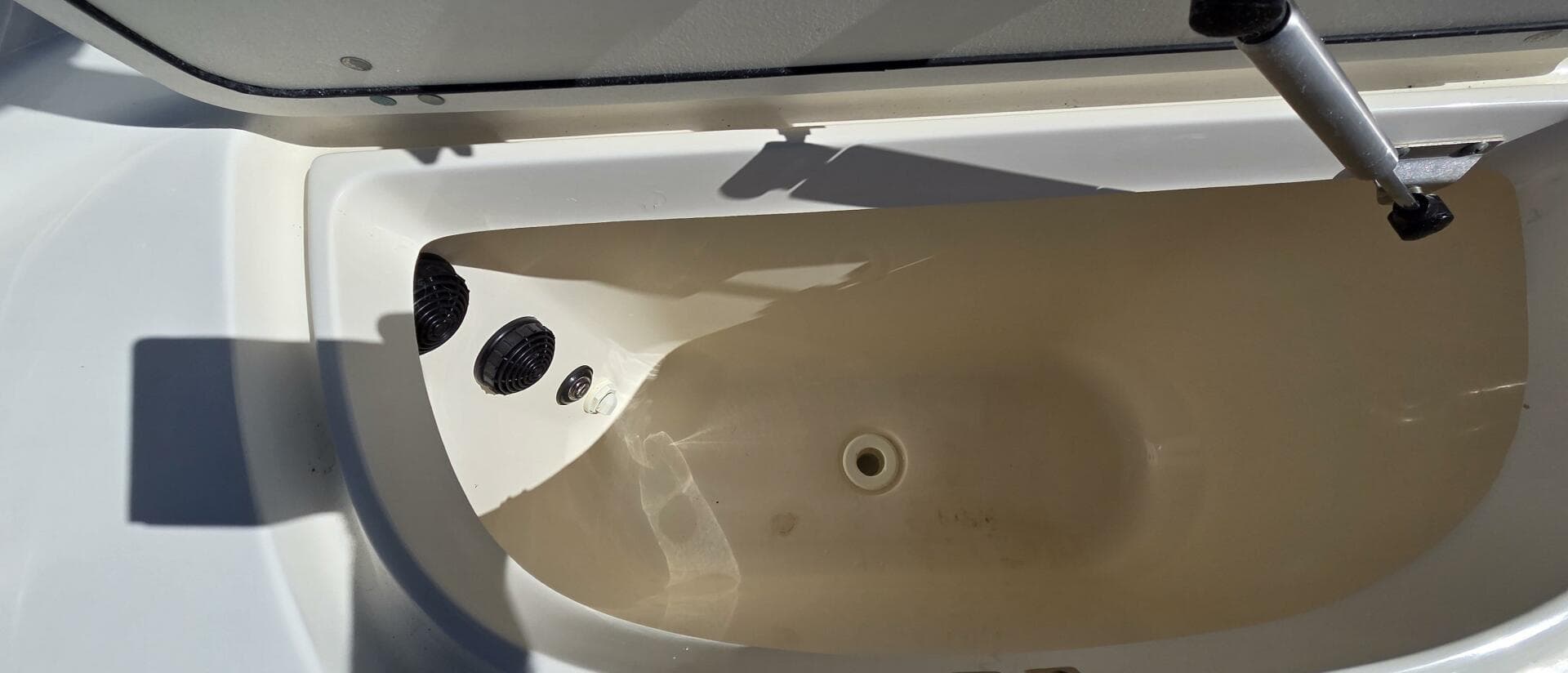 2006 Boston Whaler 270 Outrage — photo 33