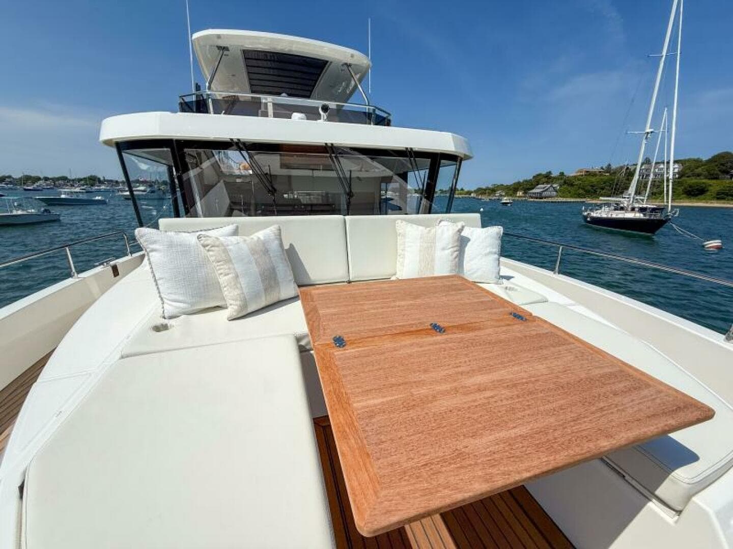 2026 Beneteau Swift Trawler 54 — photo 28