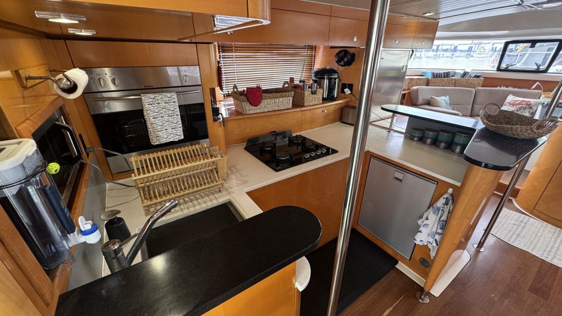 2009 Fountaine Pajot Cumberland 46 — photo 10