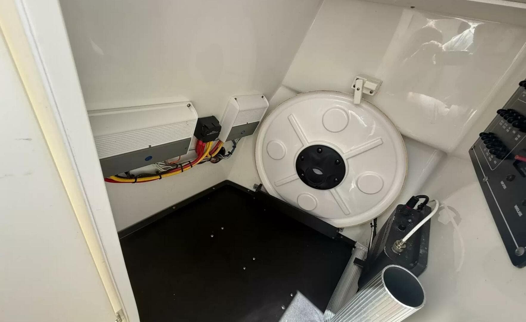 2020 Blackfin 272 DC — photo 15