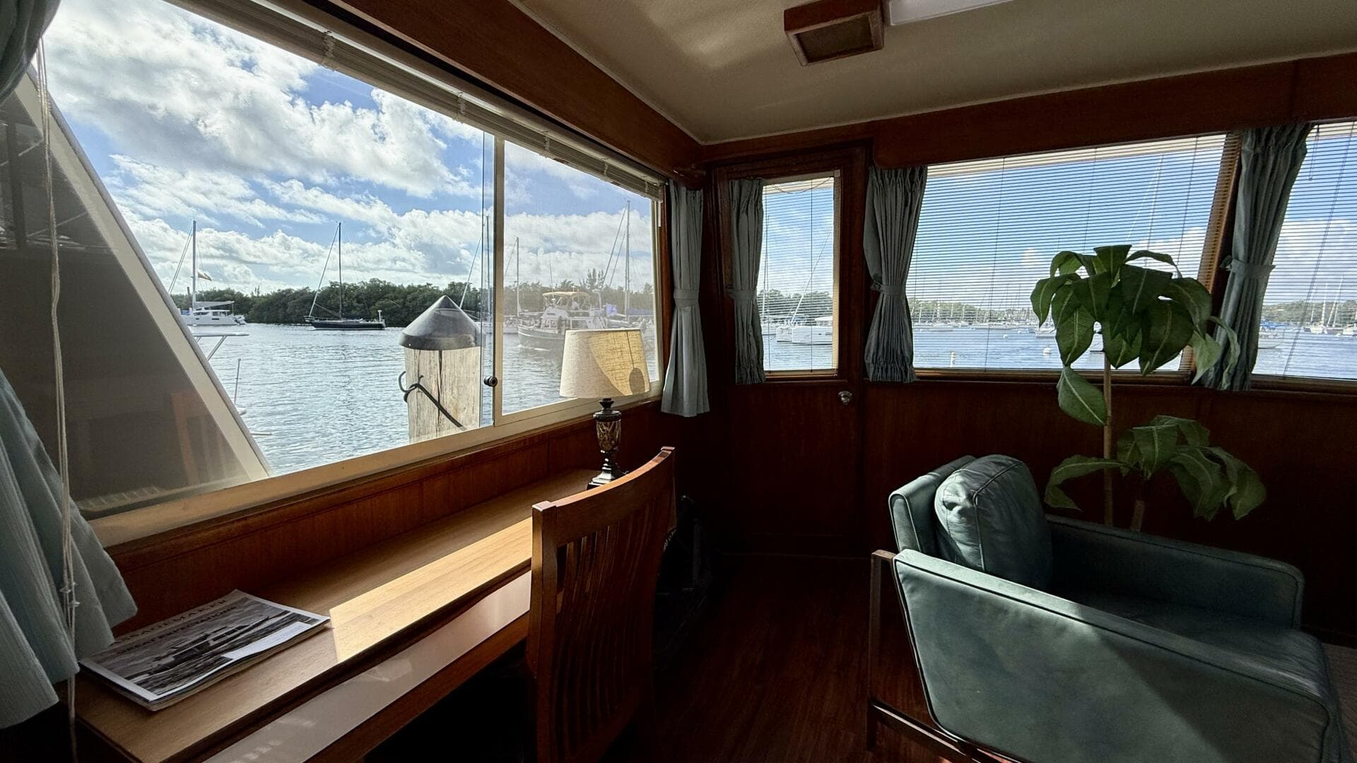 1987 Chris-Craft 500 Constellation — photo 39