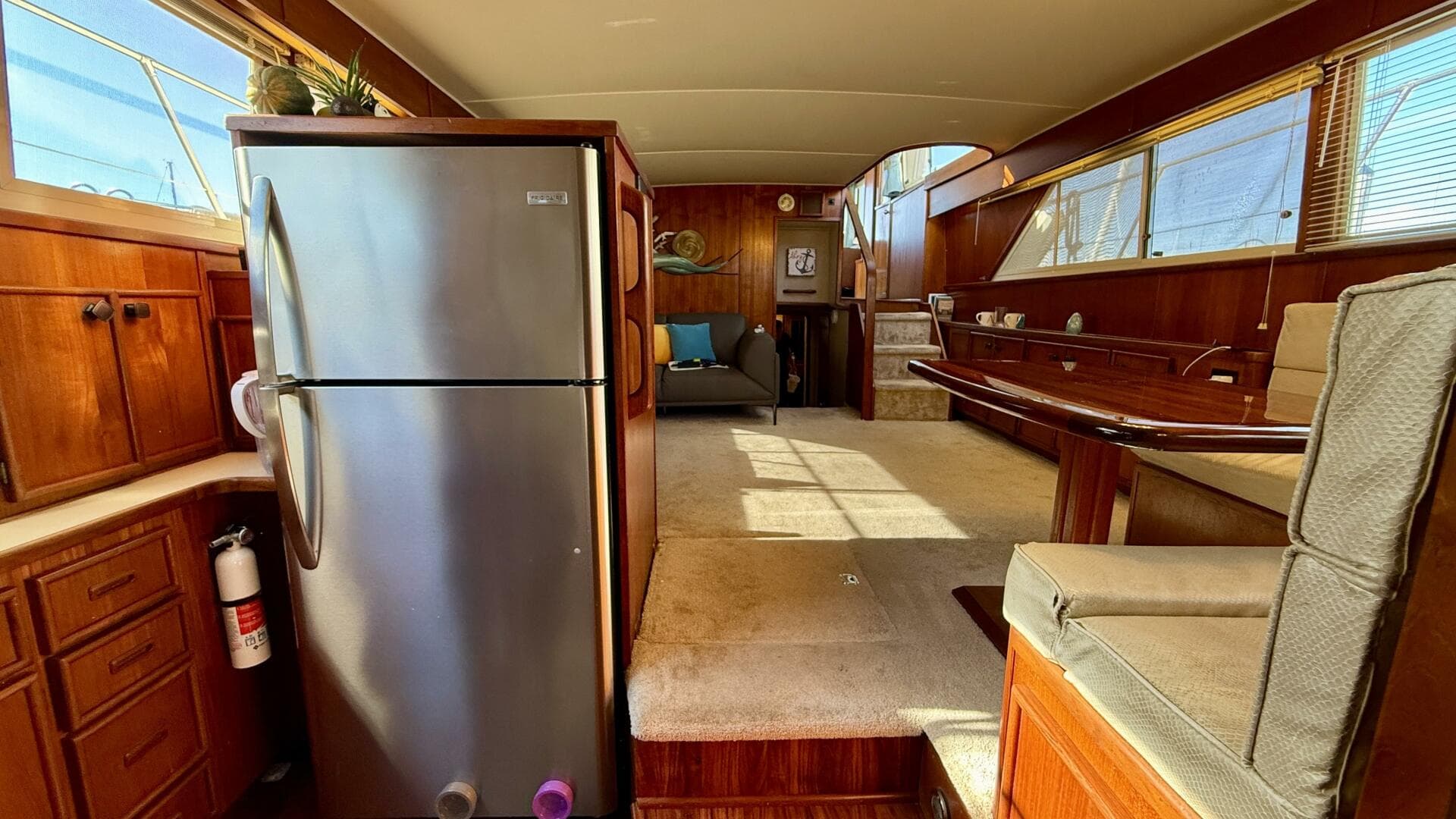 1987 Chris-Craft 500 Constellation — photo 9