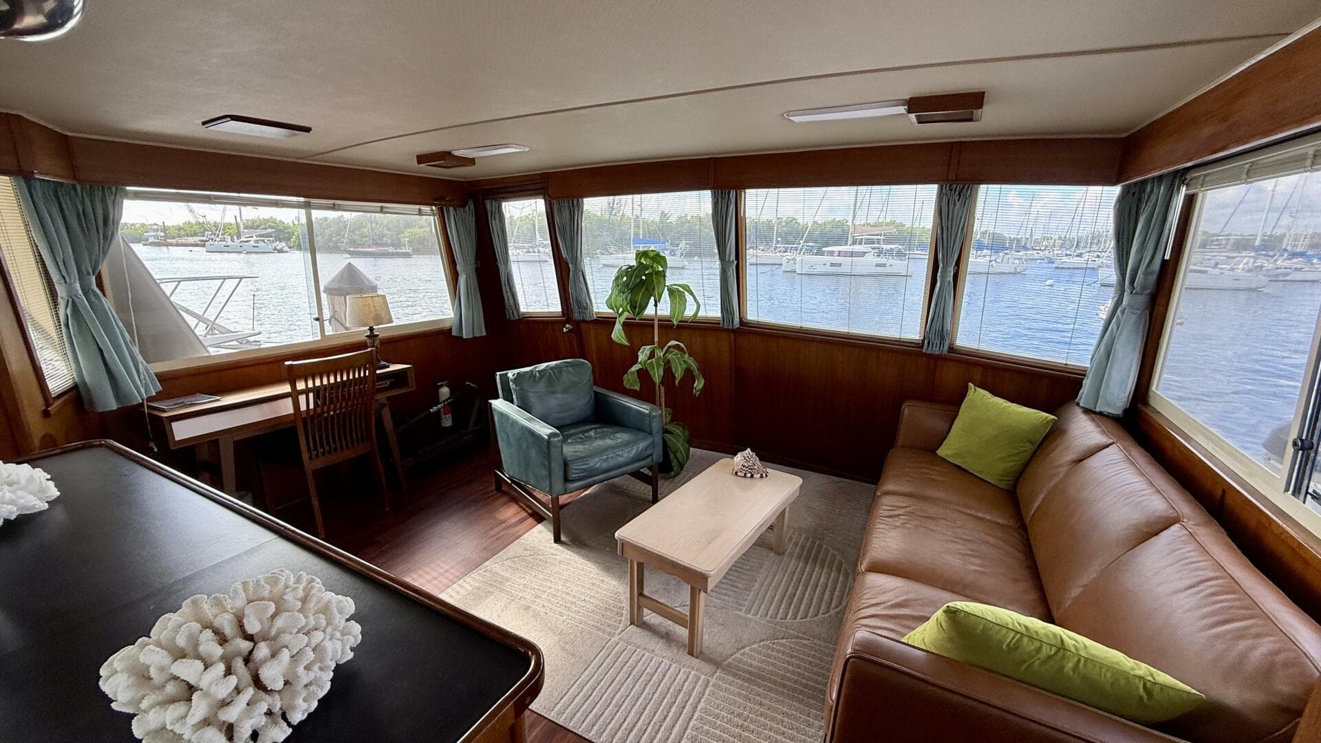 1987 Chris-Craft 500 Constellation — photo 32