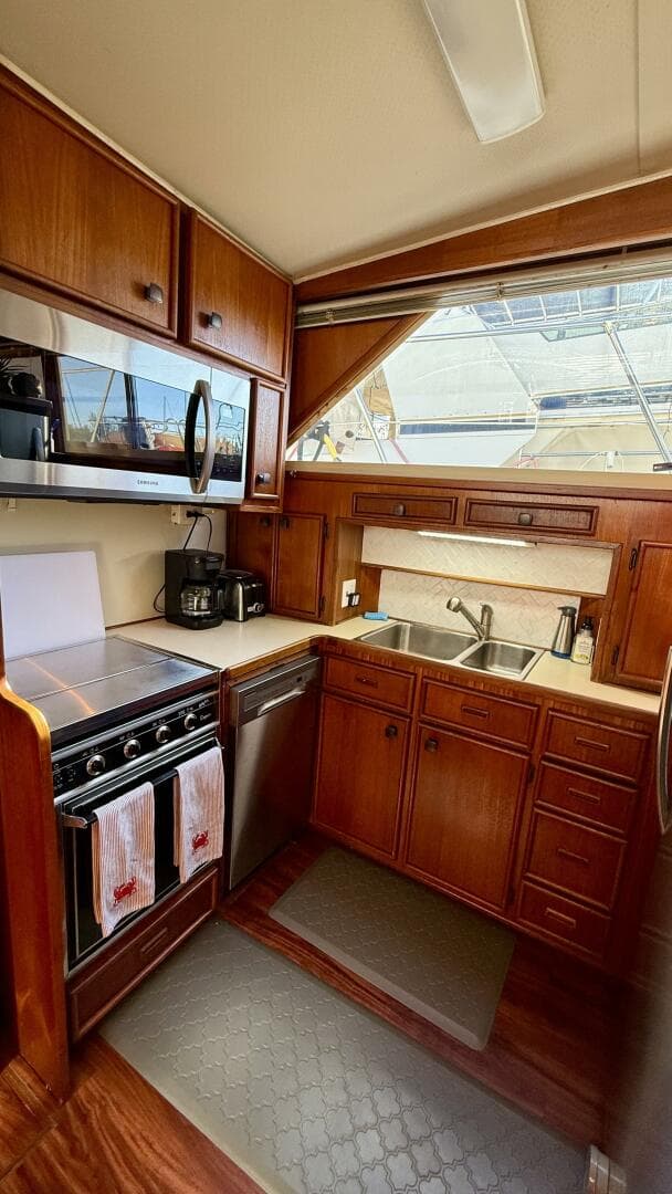 1987 Chris-Craft 500 Constellation — photo 8