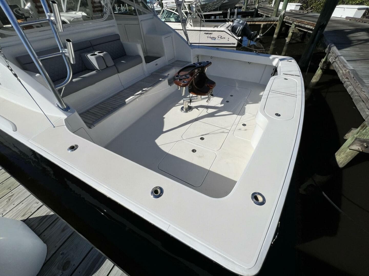 2007 Viking 52 Open — photo 6