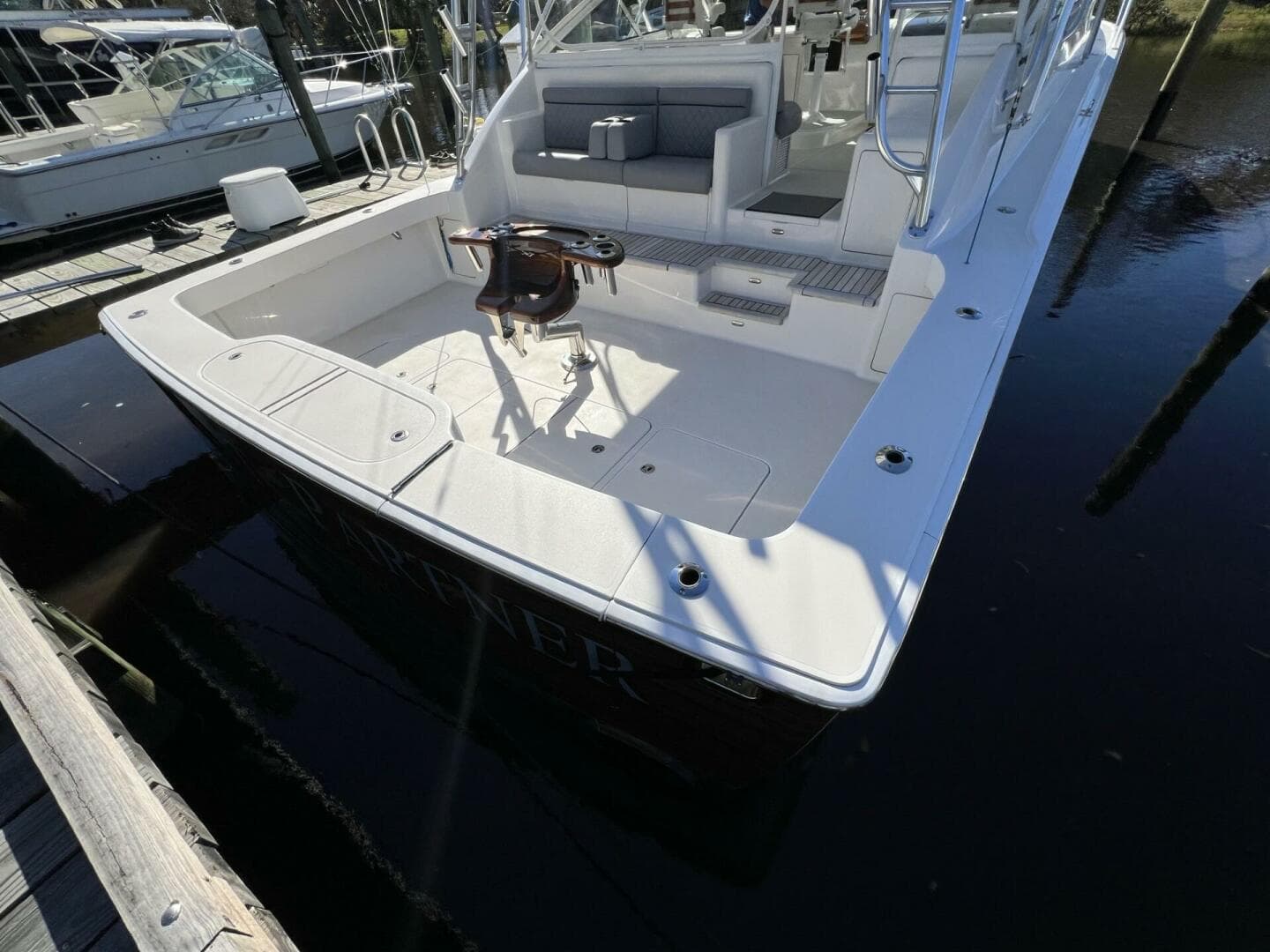 2007 Viking 52 Open — photo 7