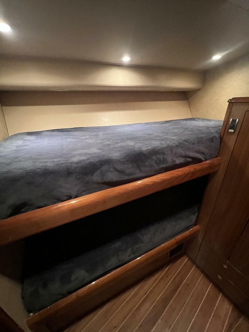 2007 Viking 52 Open — photo 26