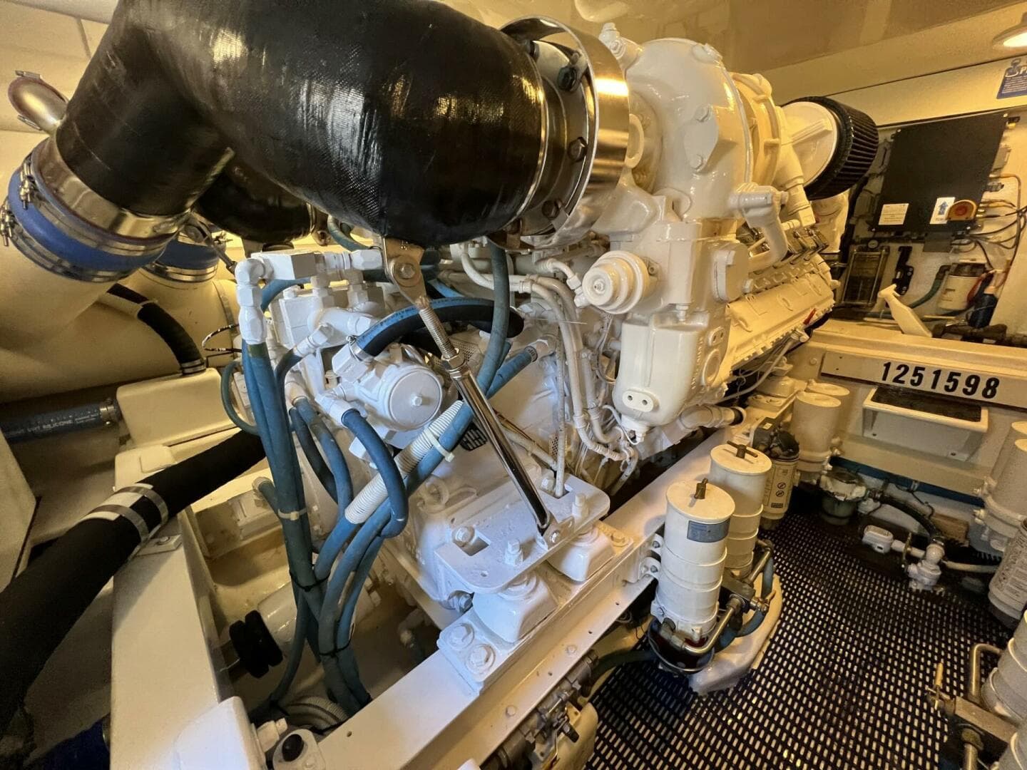 2007 Viking 52 Open — photo 31