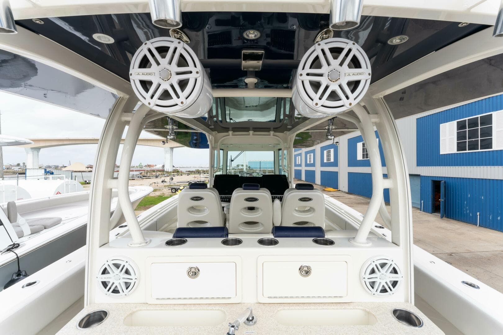 2018 Hydra-Sports 4200 Siesta — photo 5