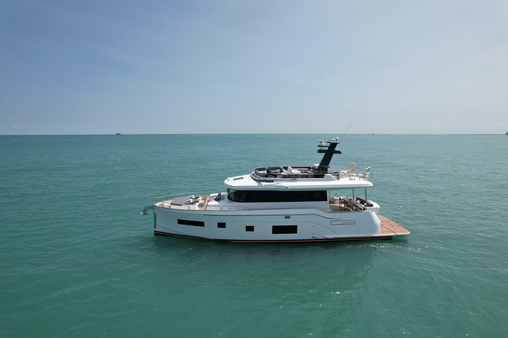 2022 Sirena 58 Flybridge — photo 6
